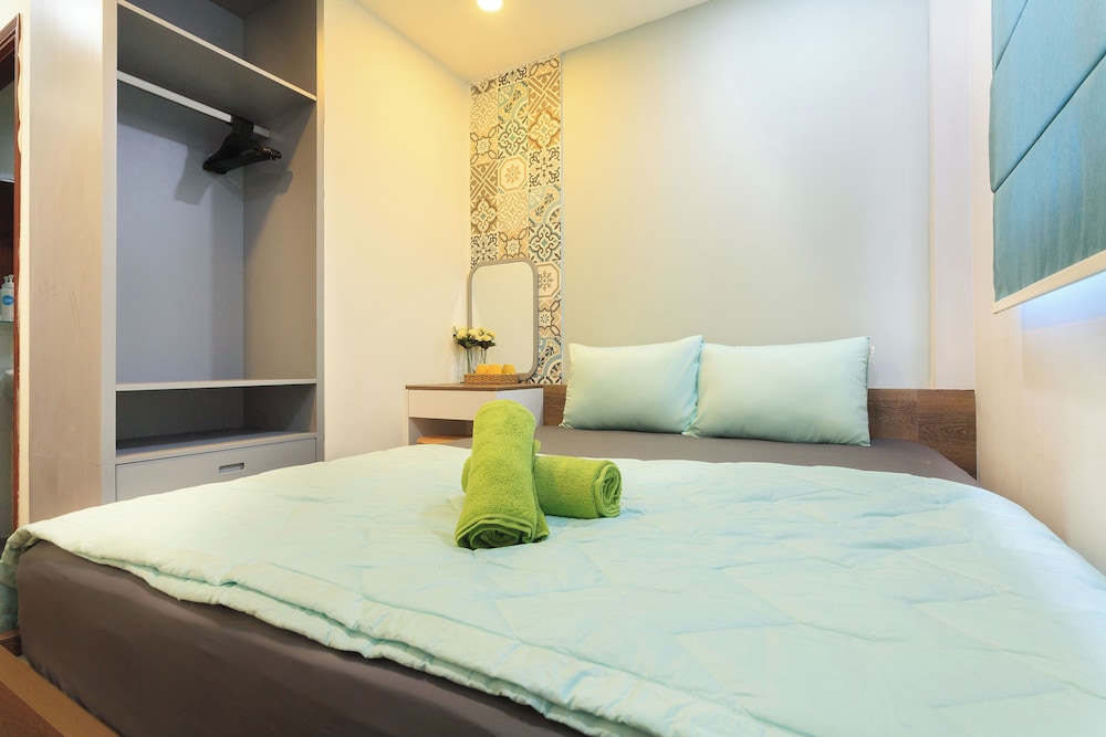 Standard Room, 1 Queen Bed