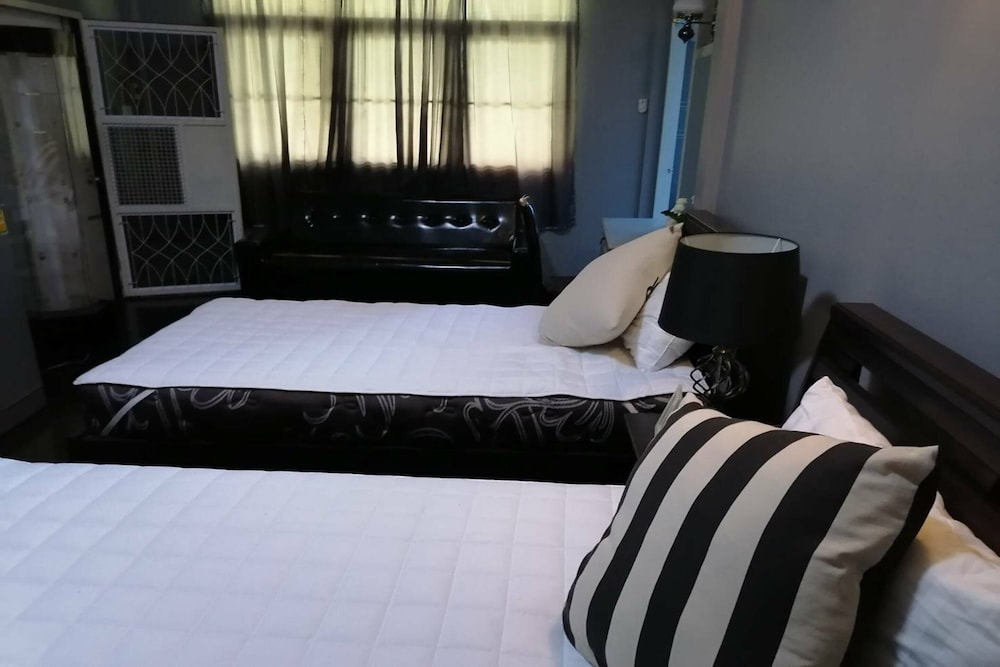 Standard Twin Room photo 2