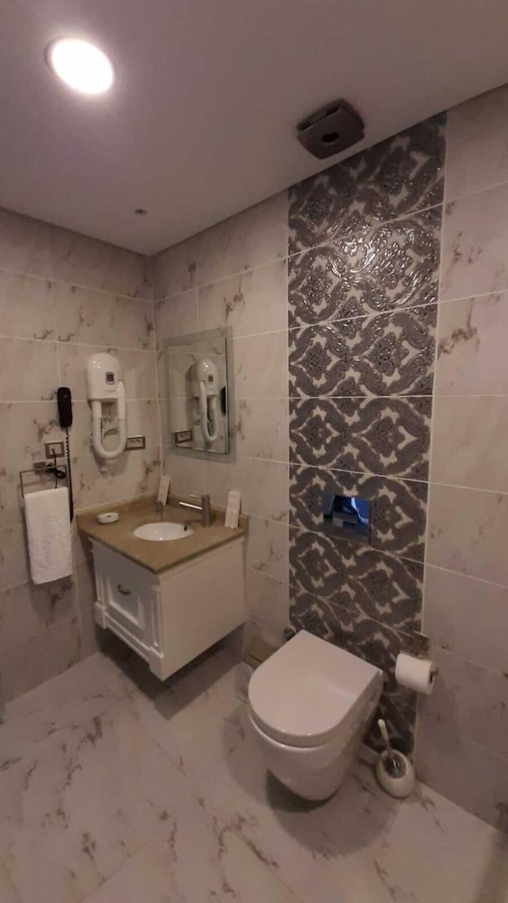 Deluxe Suite photo 3