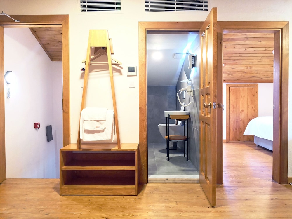 Royal Double or Twin Room, Non Smoking photo 3