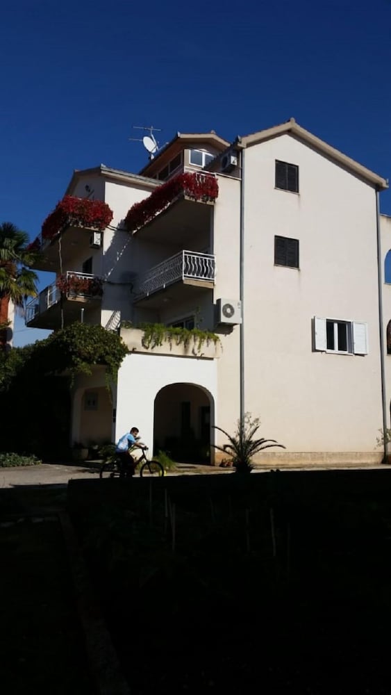 Apartment (Biserka - 50 m from beach - A5(4)) photo 3