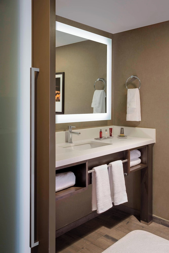 Room, 2 Double Beds (Mobility Accessible, Tub) - Photo 4