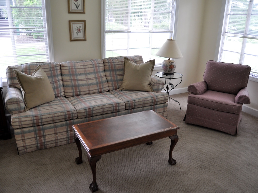 Superior Quadruple Room, Accessible, Ensuite (Room 20) - Photo 2