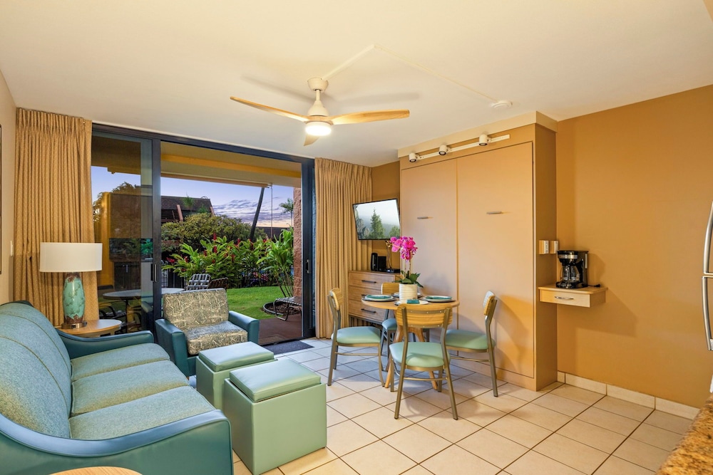 Condo, 1 Bedroom, Lanai, Partial Ocean View photo 2