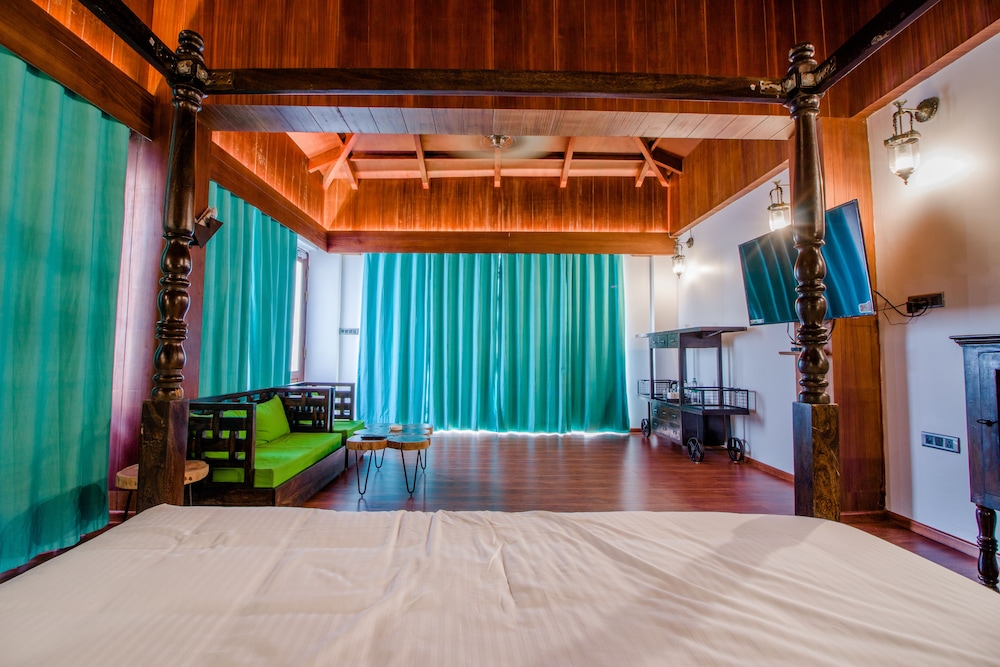 Neil Ocean Suite photo 2
