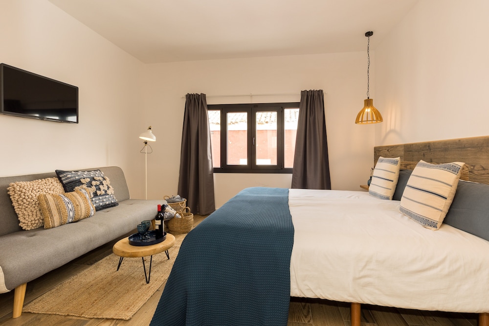Superior Double Room - Photo 12