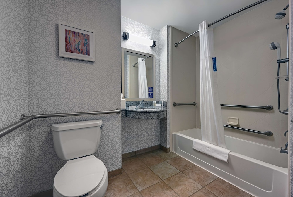 Room, 2 Queen Beds, Accessible, Non Smoking - Photo 10