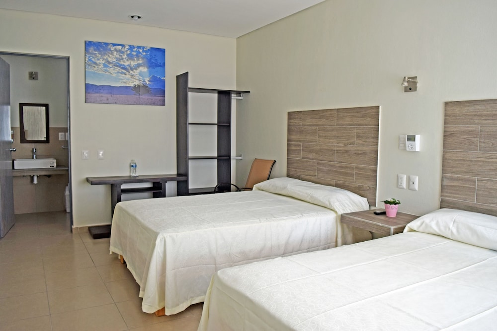 Standard Double Room, 2 Double Beds photo 1