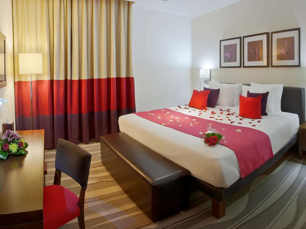 Superior Room, 1 King Bed - Photo 4
