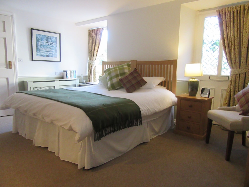 Classic Double Room, Ensuite photo 3