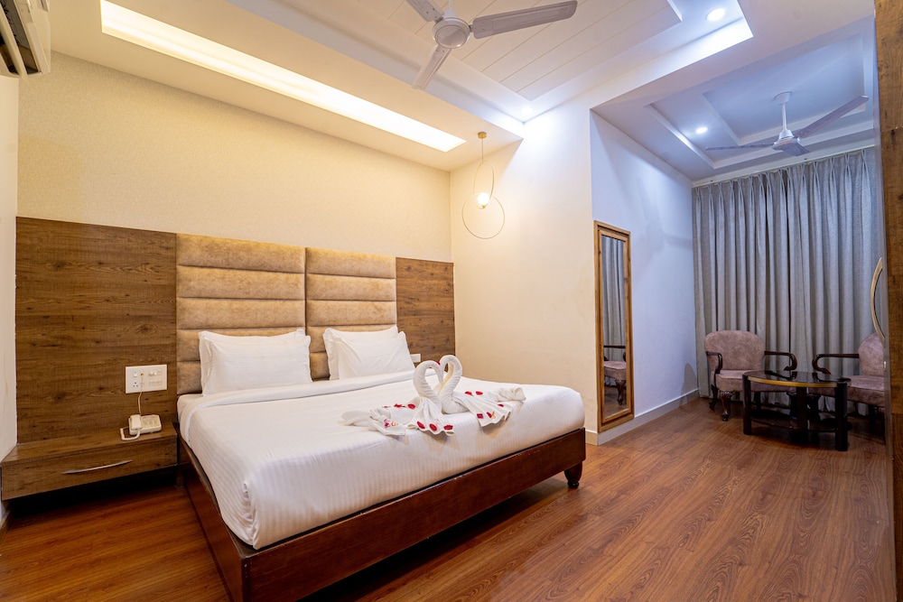 Deluxe Room - Photo 1