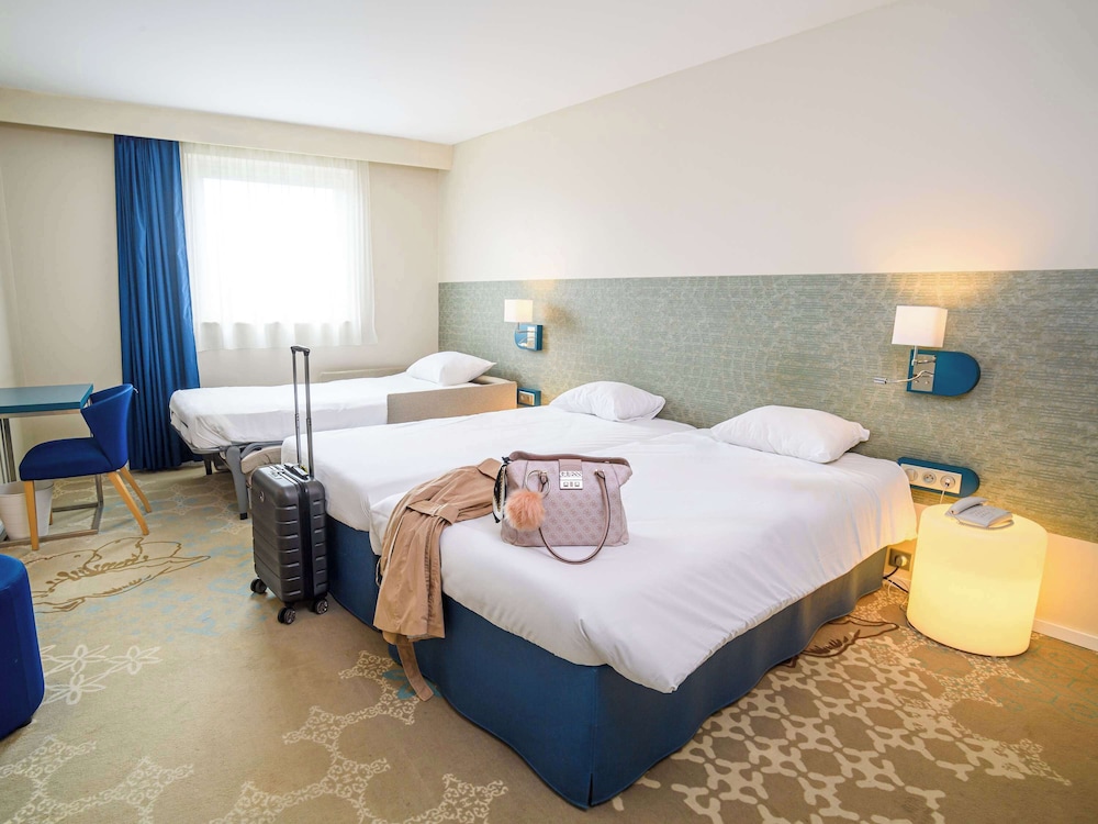 Standard Room, Multiple Beds - Photo 6