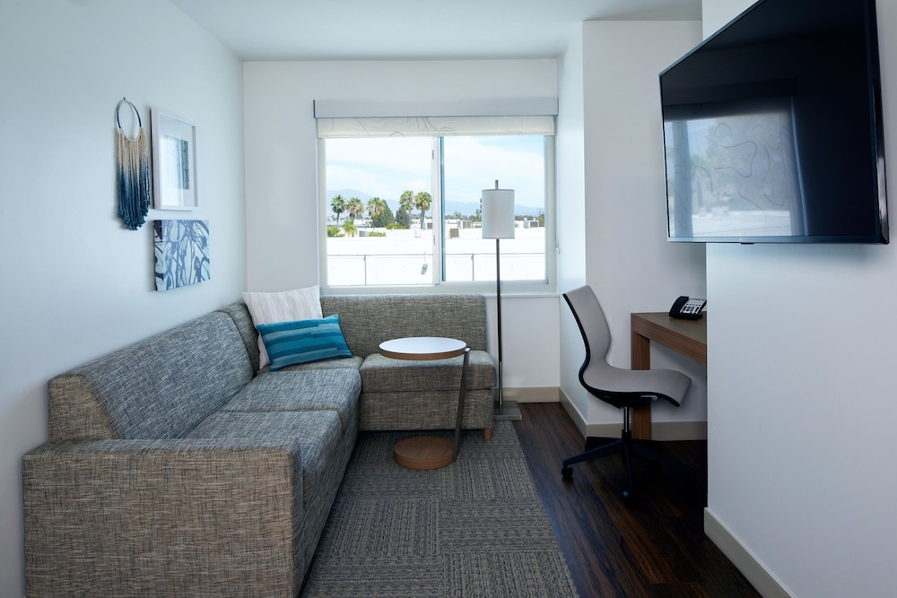 Suite, 1 Bedroom photo 1