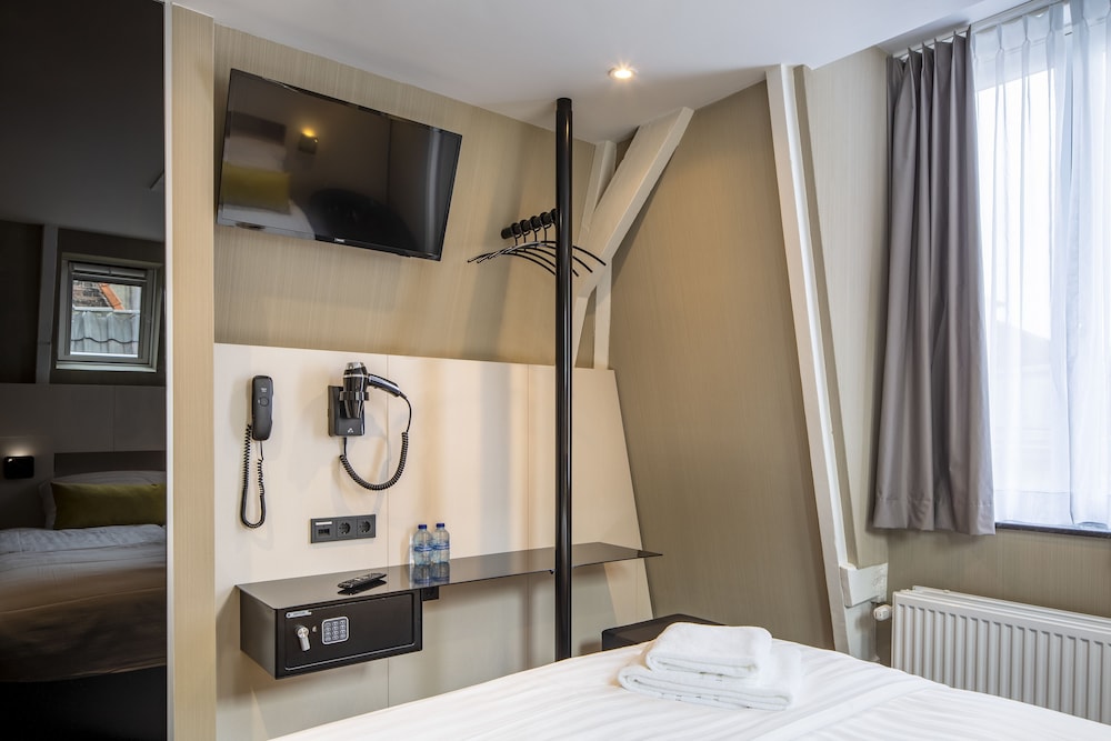 Basic Double Room