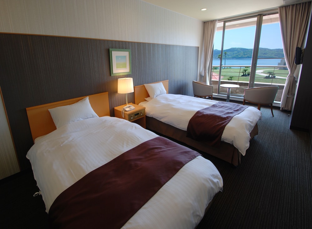 Western Style Twin Room