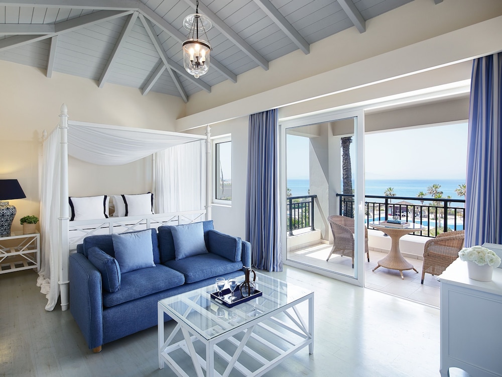 Deluxe Bungalow Sea View - Photo 1