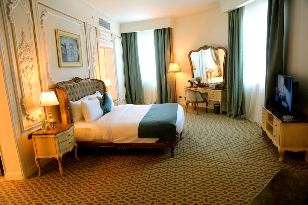 Junior Suite, City View (Imperial)