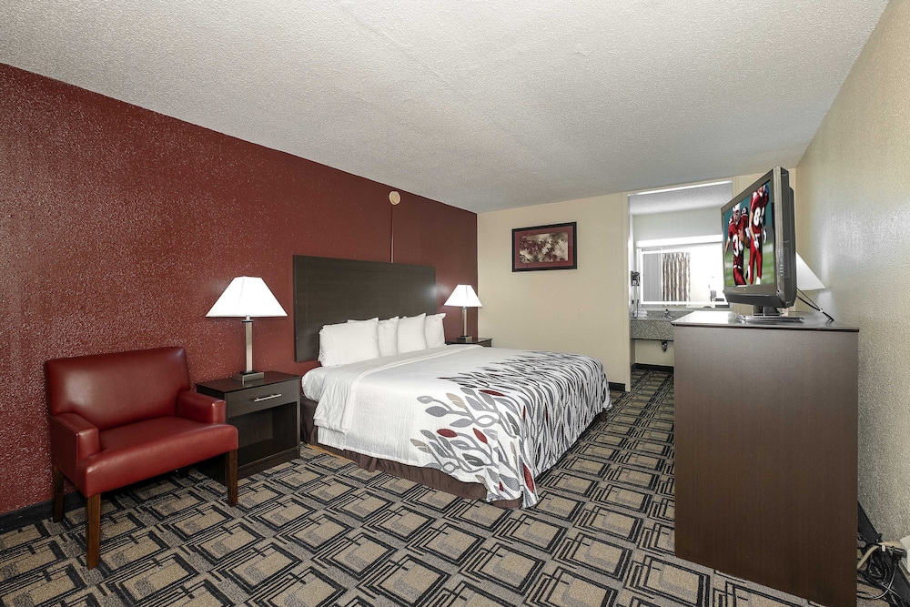 Superior Room, 1 King Bed, Smoking photo 1