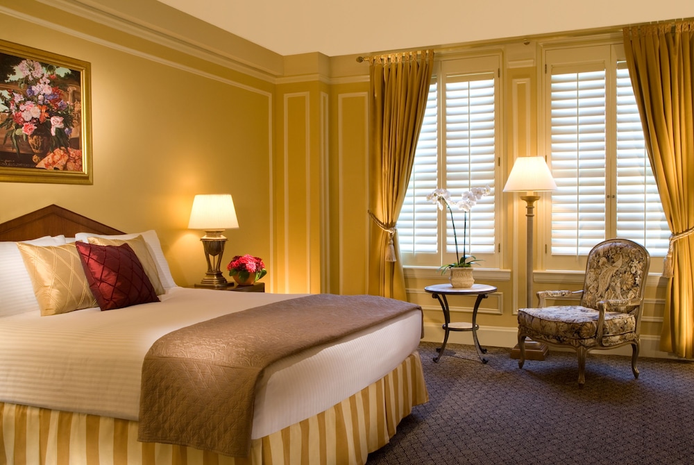 Executive Room, 1 King Bed, Accessible, Private Bathroom