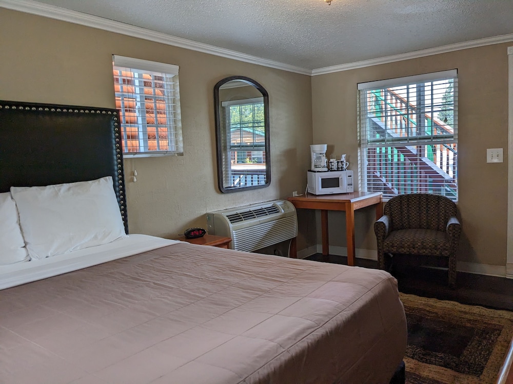 Economy Single Room photo 1