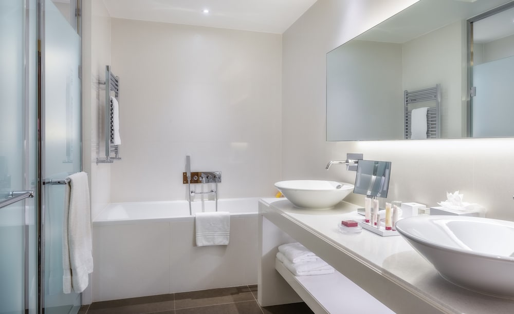 Nadal Suite, Sea View