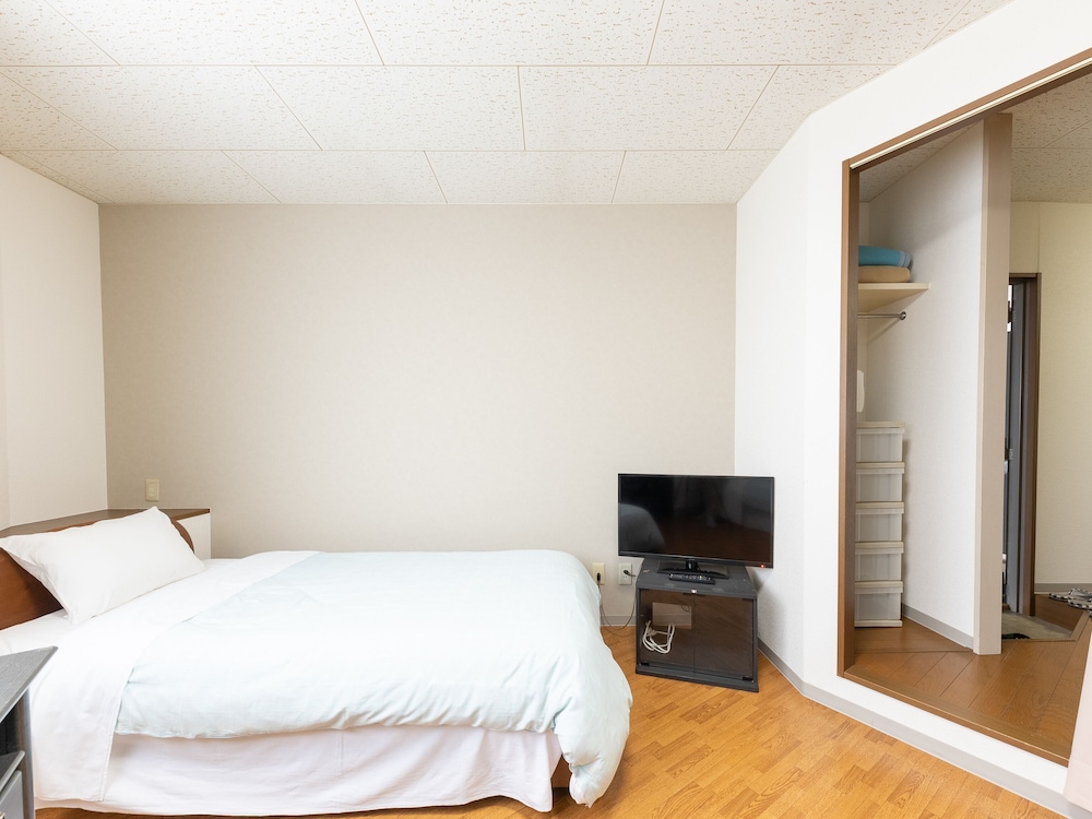 Twin Room, Smoking - Photo 7