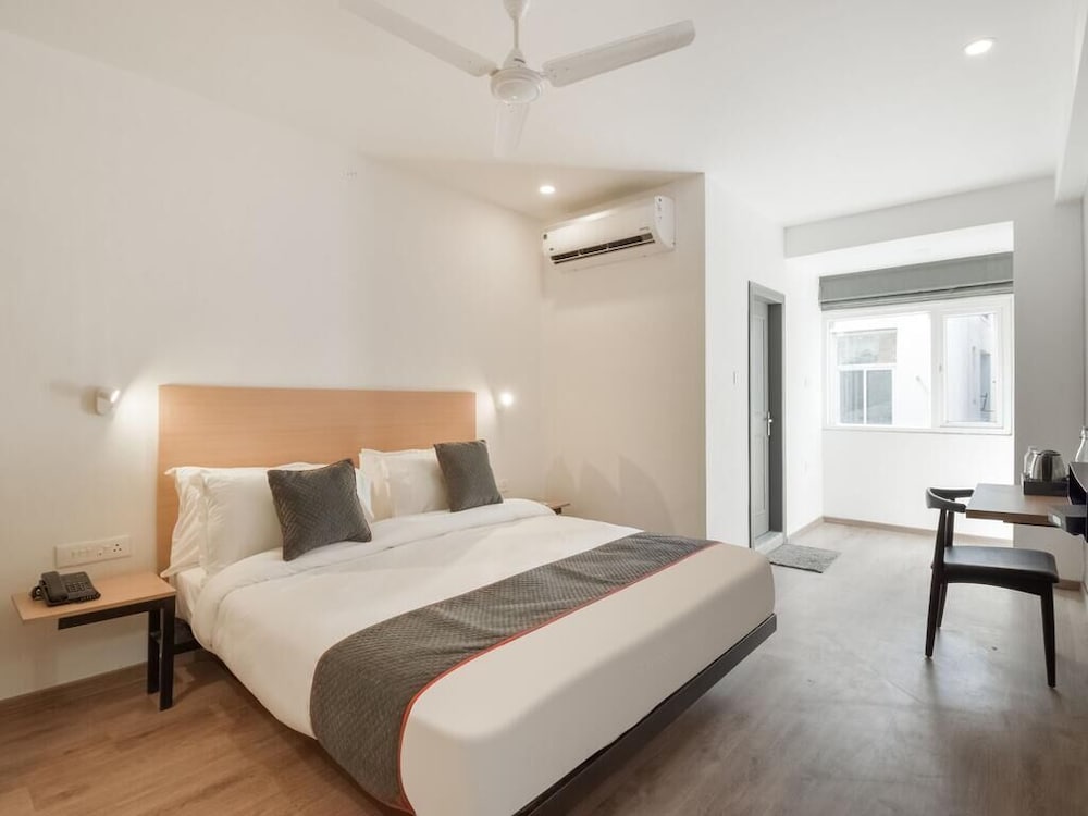 Standard Double Room - Photo 4