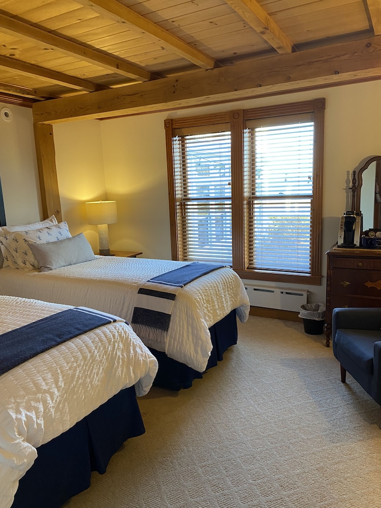 Room, 1 King Bed, Garden View (Chart Room) photo 1