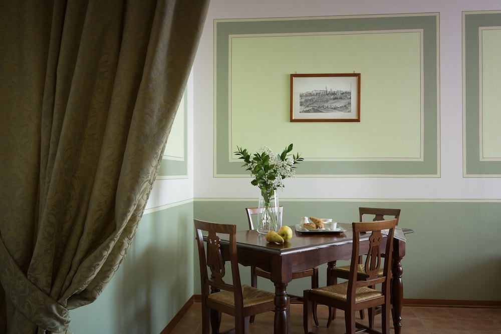 Family Suite (4 pax) - Photo 1
