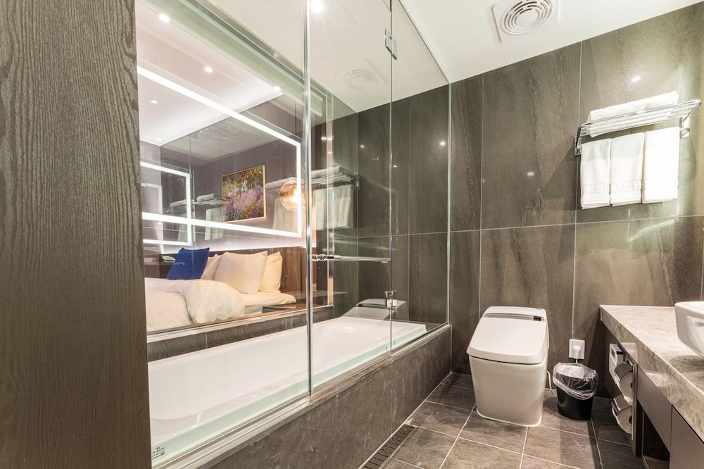 Deluxe Double Room - Photo 5