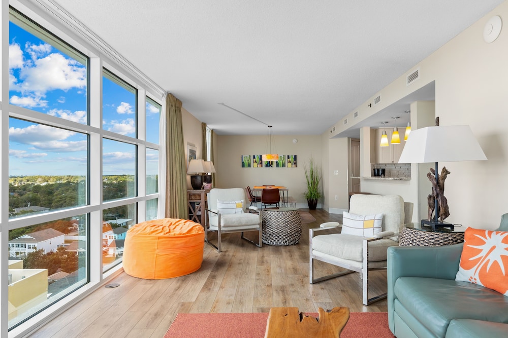 Standard Condo, 3 Bedrooms, Partial Ocean View photo 1