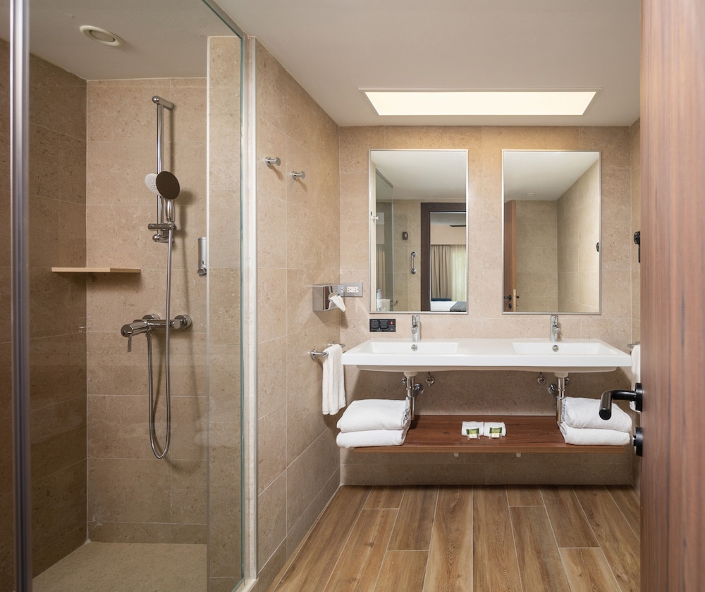 Double Room, Garden View (c)