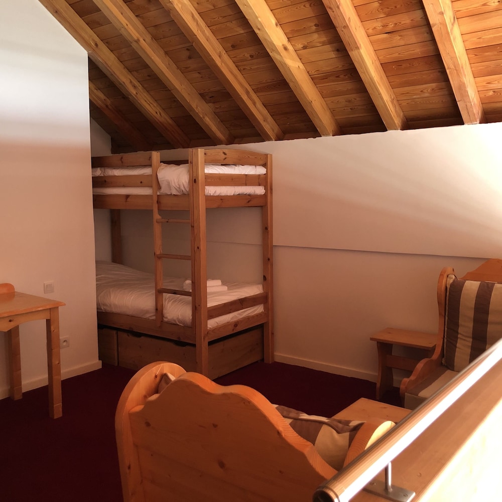 Room - Photo 4