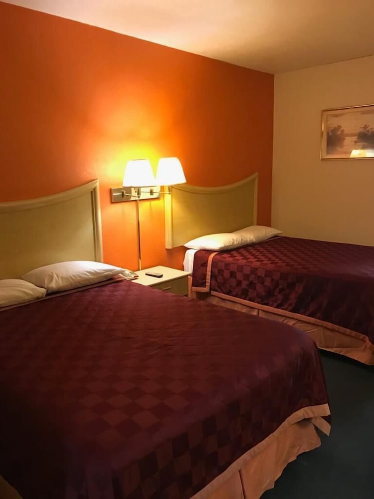 Standard Room, 2 Double Beds, Non Smoking, Refrigerator & Microwave