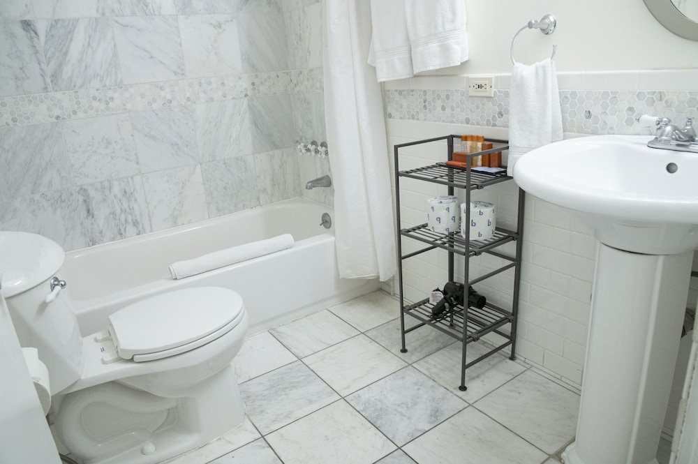 Suite, 1 Bedroom thumbnail 6
