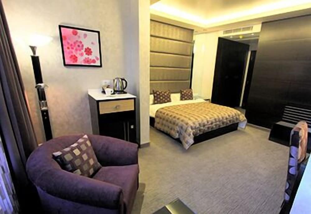 Standard Room photo 2