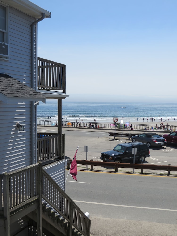 Deluxe Room, Side Balcony photo 1