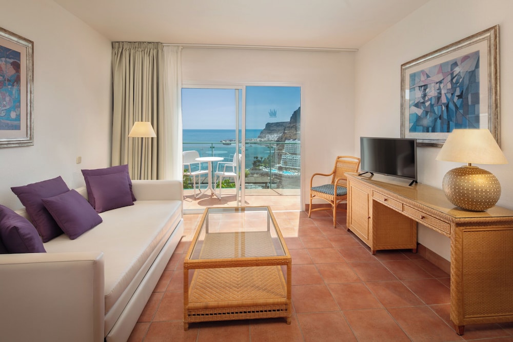 Suite, Sea View (3 adults) photo 3