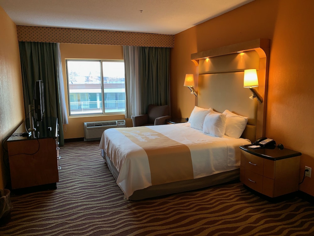 Presidential Suite, 1 King Bed, Non Smoking - Photo 6