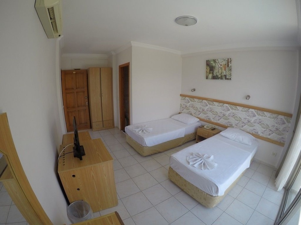 Standard Double or Twin Room, Balcony, Sea View, photo 6