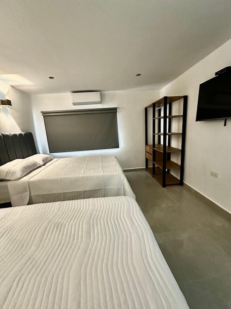 Standard Room, 2 Bedrooms, Beach View, Tower photo 3