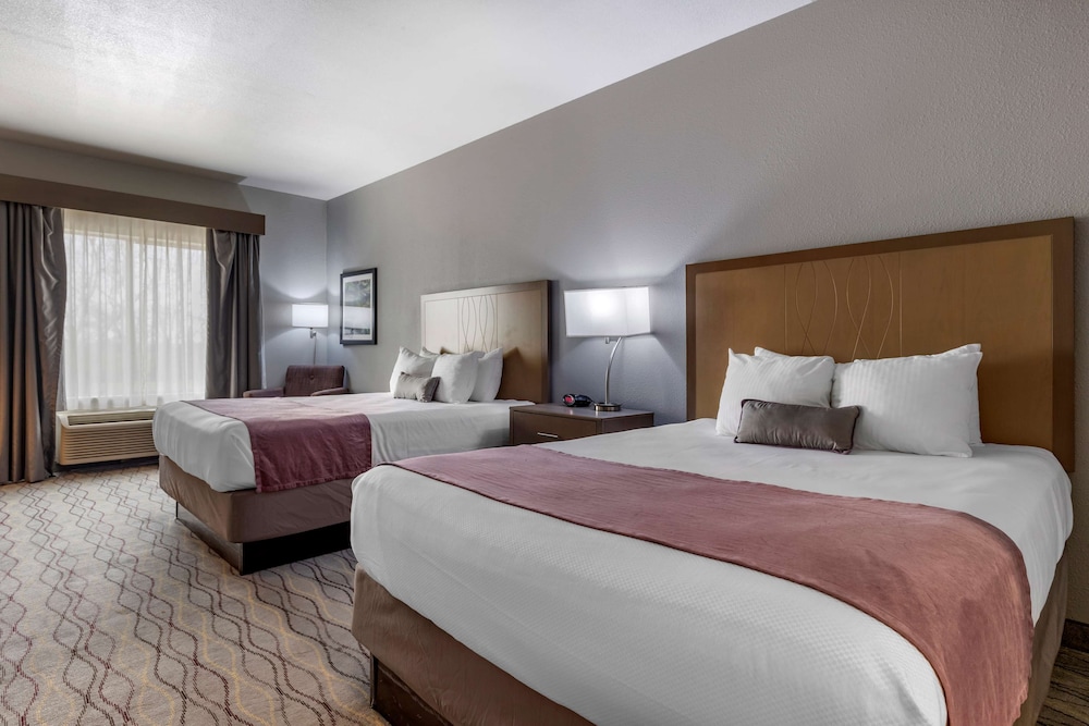 Standard Room, 2 Queen Beds, Non Smoking, Refrigerator & Microwave