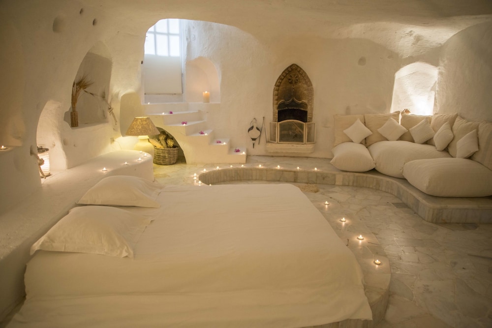 Honeymoon Suite, 1 Bedroom, Fireplace, Valley View photo 2