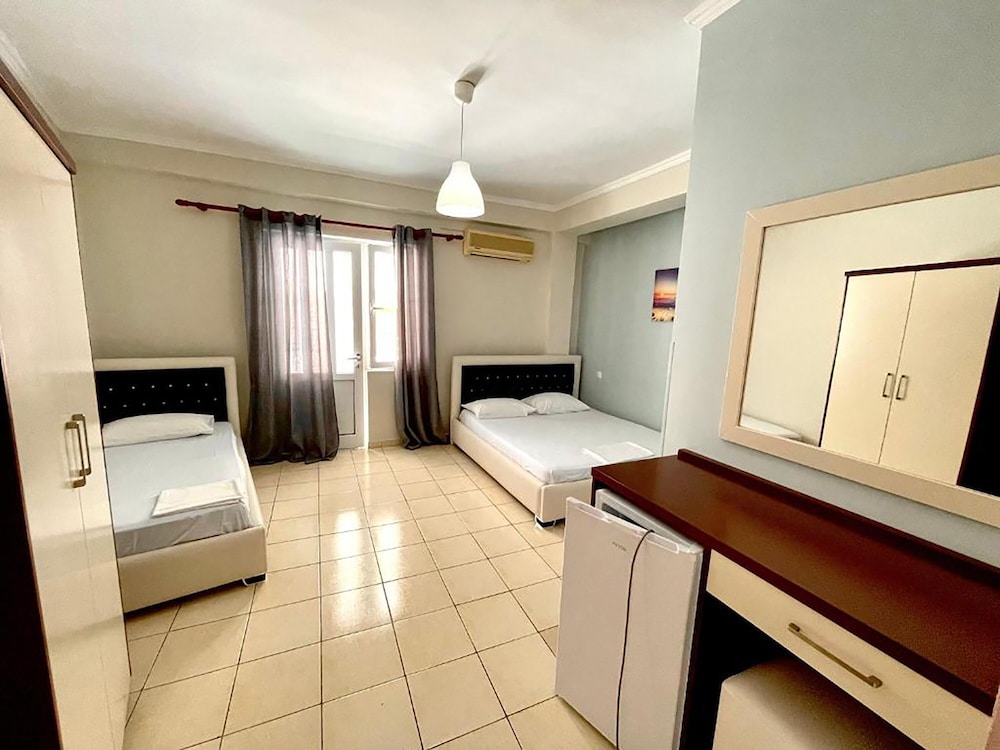 Basic Triple Room