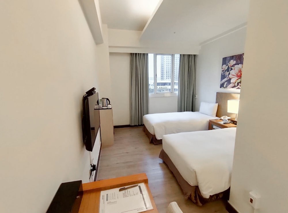 Standard Twin Room, Accessible photo 2