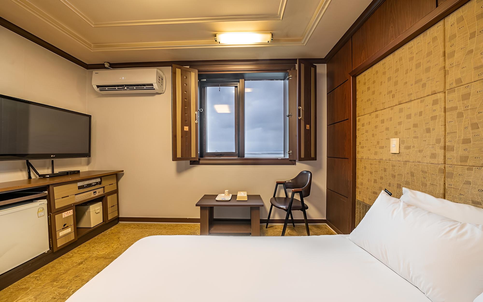 Room (Special Room) - Photo 3