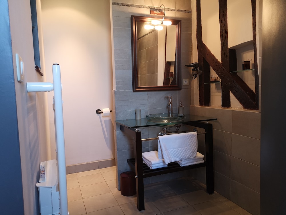 Superior Double Room, Private Bathroom, Garden View (LA CABOTTE) photo 3
