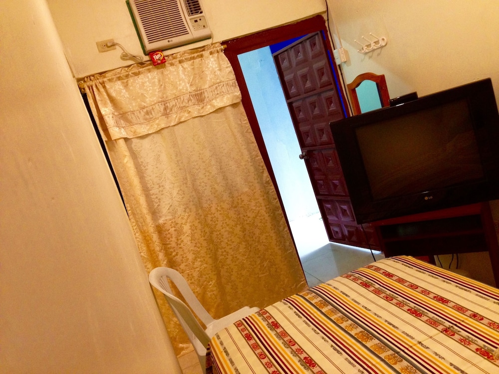 Single Room, Private Bathroom, Ground Floor photo 2