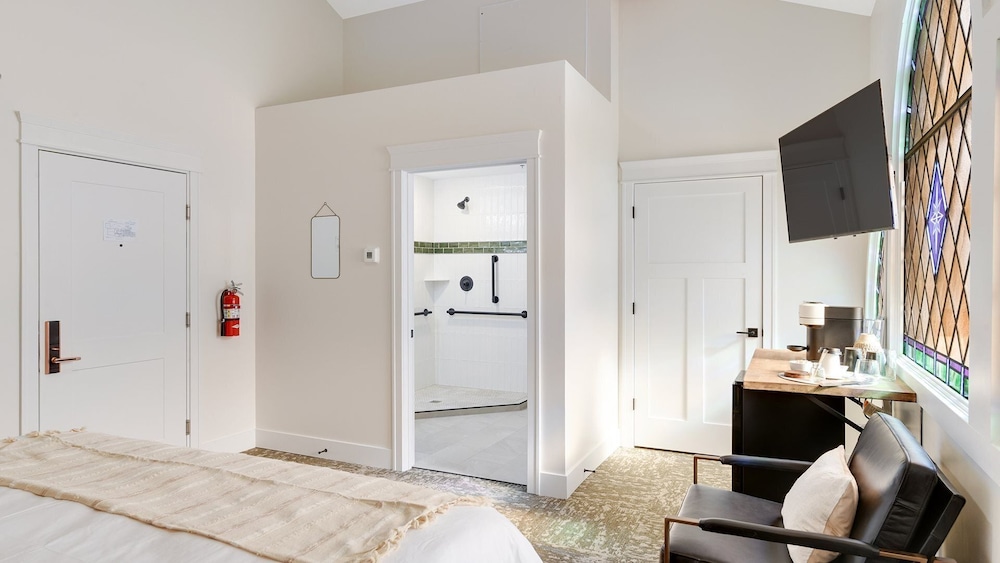 Basic Single Room photo 2