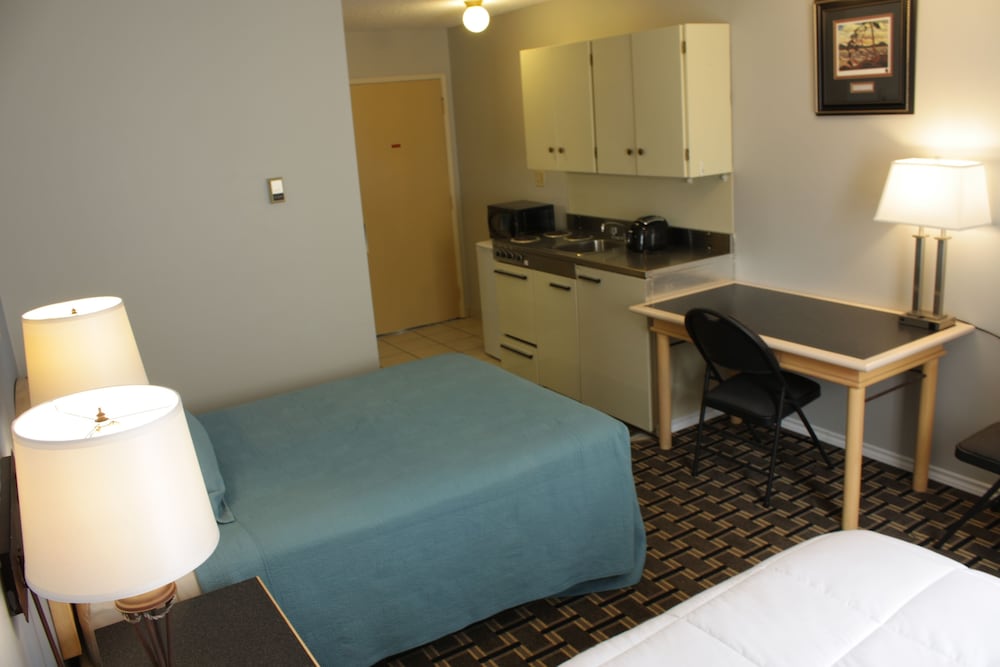 Double Room, 2 Double Beds, Kitchenette photo 3